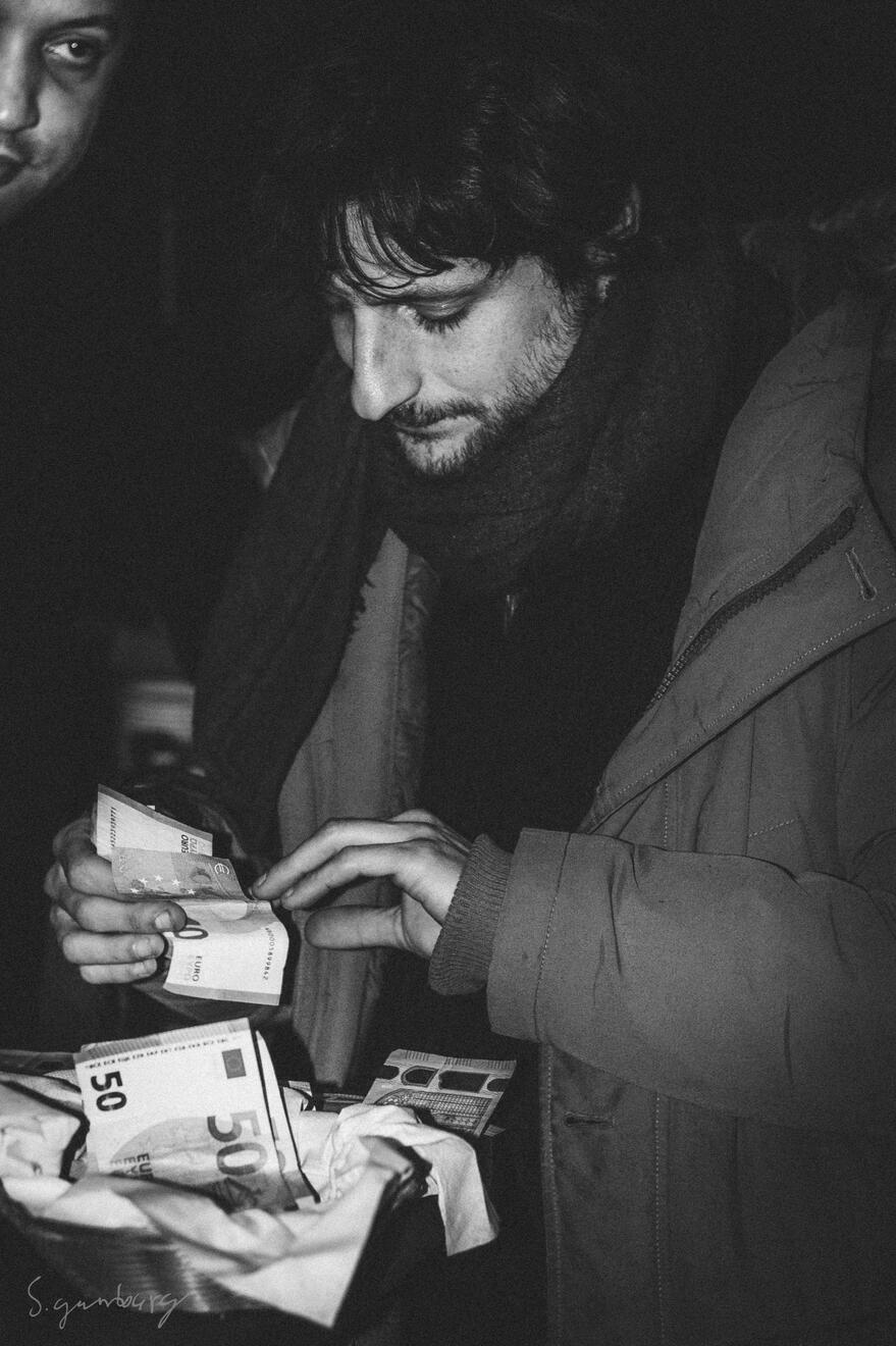 Thomas Gomez, Quartier Rouge